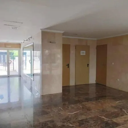 Apartment Ayf Confortable Bajo De Dos Terrazas Trebol Dor